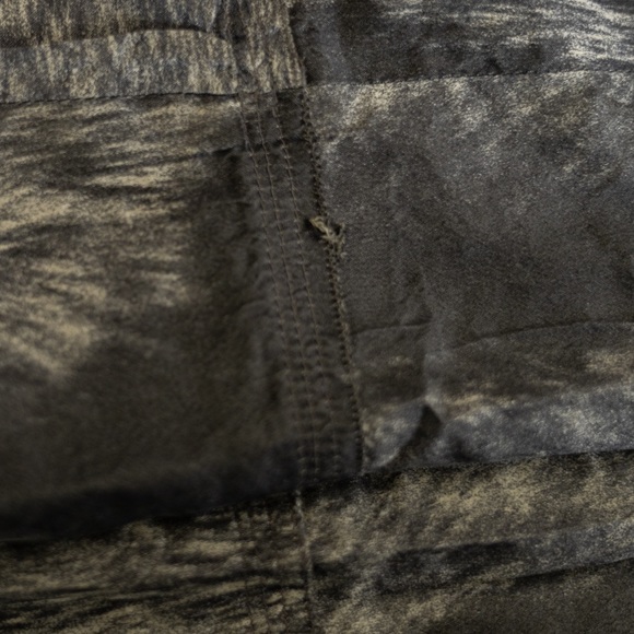 SOLD- PRADA silk skirt - Picture 10 of 12